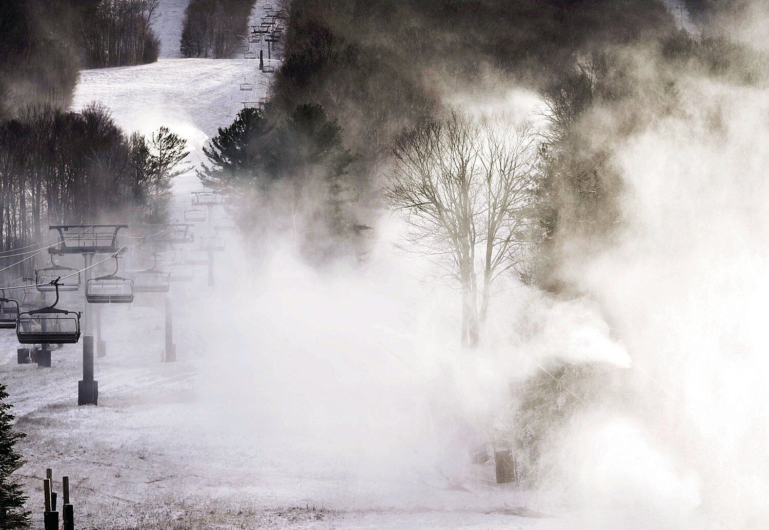 Snowmaking at Jiminy Peak